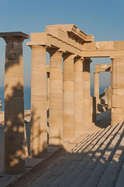 Kolumner med grekiska Akropolis — Stockfoto