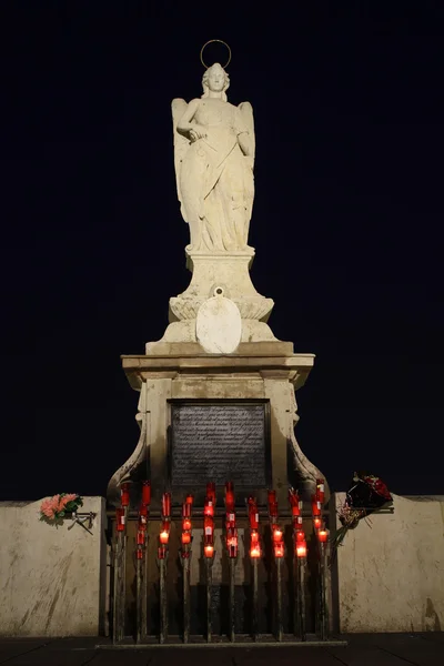 Pomnik san rafael — Zdjęcie stockowe