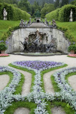 The fountain of castle Linderhof clipart