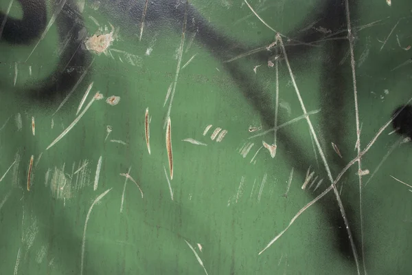 Recipiente verde com grafite — Fotografia de Stock