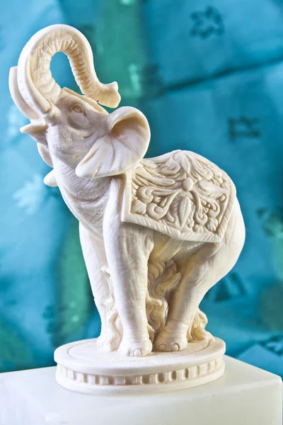 Statue d'éléphant d'ivoire — Photo