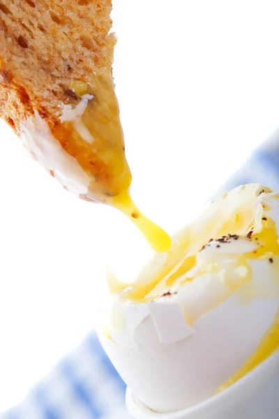 Brinde mergulhado em gema de ovo — Fotografia de Stock