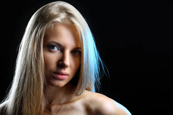 Muhteşem saçlı güzel kadın fotoğrafı — Stok fotoğraf