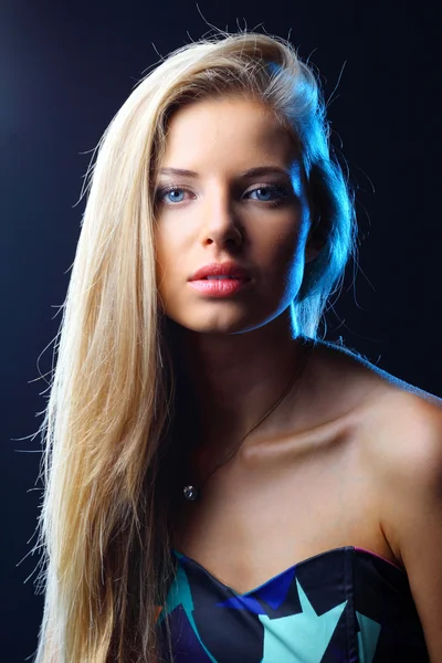 Muhteşem saçlı güzel kadın fotoğrafı — Stok fotoğraf