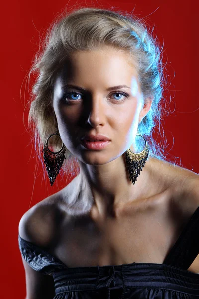 Close-up portrait of sexy caucasian young woman with beautiful b — Stock Photo, Image