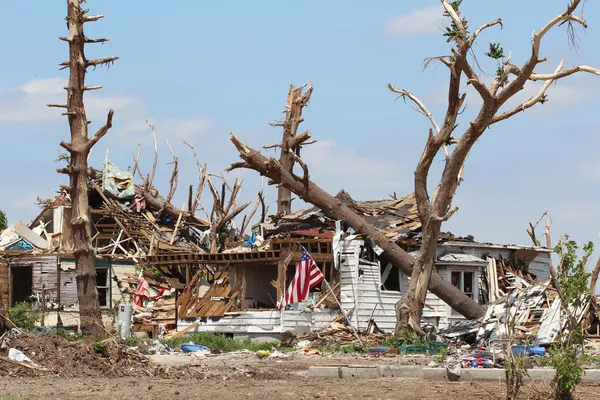 EF5 Tornado Damage Home — Stock Photo, Image