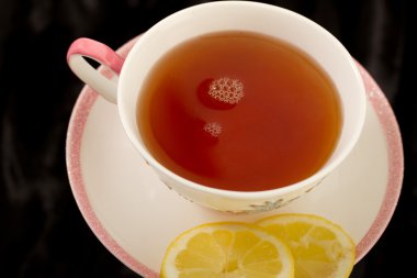 Bir fincan çay.