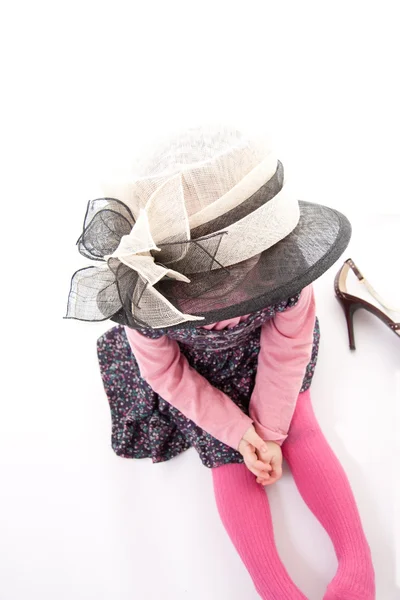 Criança jogando vestir-se — Fotografia de Stock