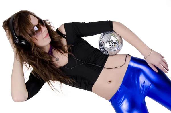 Jonge vrouw met disco bal (2) — Stockfoto