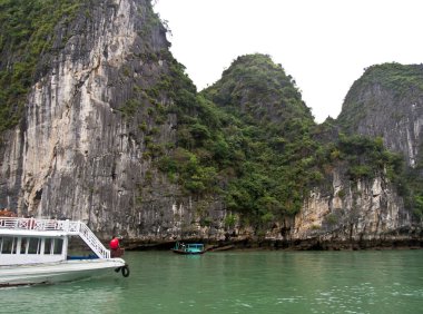 halong bay, vietnam turist tekne.