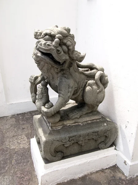 Scultura del leone di pietra — Foto Stock