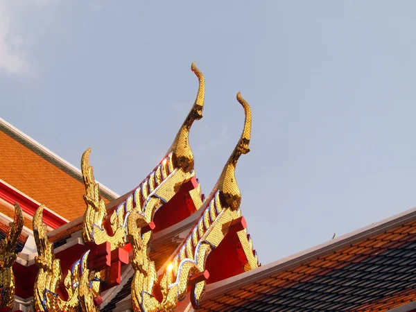 Techo del templo en Bangkok Tailandia — Foto de Stock