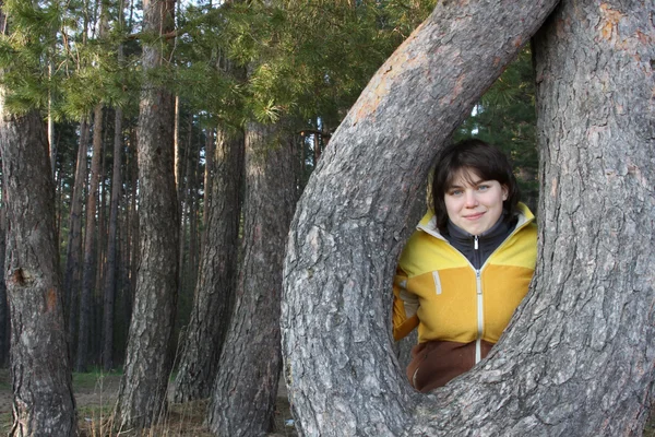 stock image Sporty girl in the trees ring