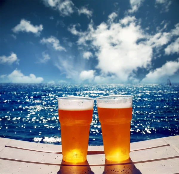 Zwei Bier Meer — Stockfoto