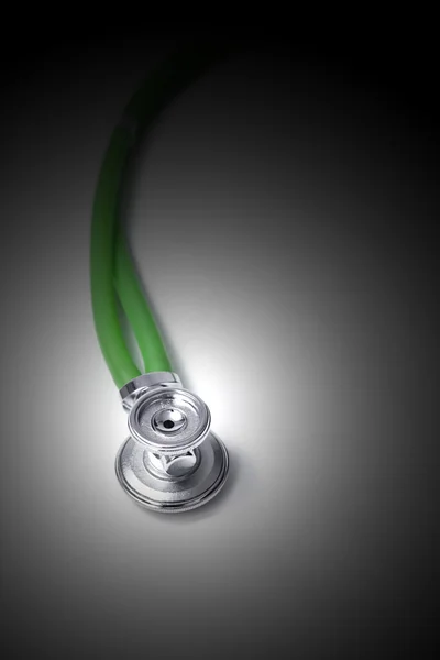 Estetoscópio de tubo verde . — Fotografia de Stock