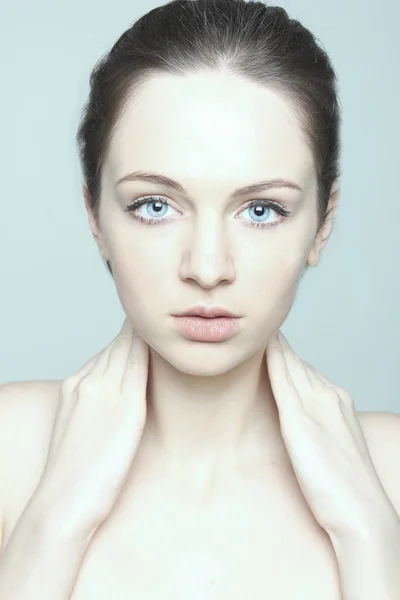 Szczegół portret seksowny kaukaski kobieta młody piękny b — Zdjęcie stockowe