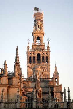 seville giralda