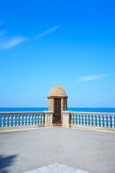 O Cadiz vigia a torre. Andaluzia, Espanha — Fotografia de Stock