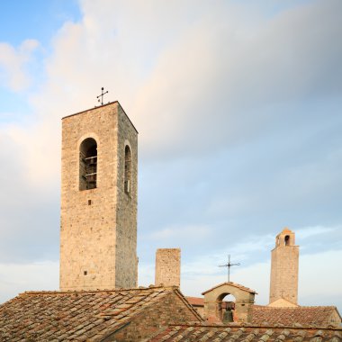 San gimignano, eski çatı ve kuleleri. Toskana, İtalya, Avrupa.