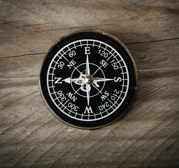 Старий компас — стокове фото