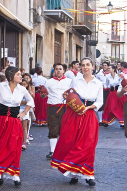 polizzi generosa dan Sicilya folklor gurubu