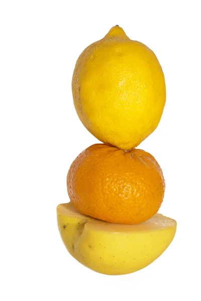 Frutas sobre fondo blanco —  Fotos de Stock