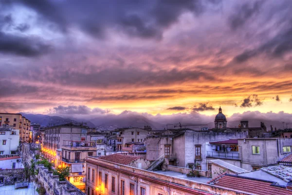 Palermo vista ao pôr do sol em hdr.Sicily — Fotografia de Stock