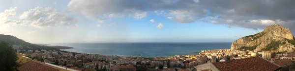 View of the Cefalù in the hdr — 스톡 사진