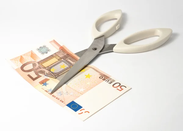 Вирізати євро — стокове фото