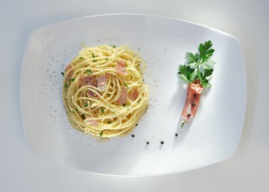 spagetti carbonara