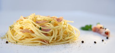 spagetti carbonara