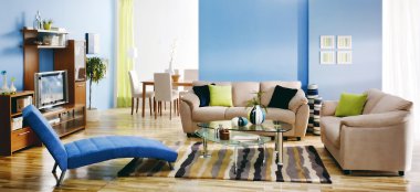 Modern renkli oturma odası