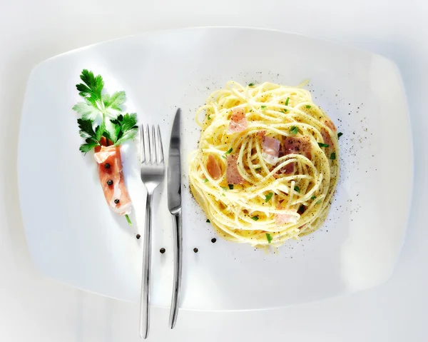 Spagetti carbonaraσπαγγέτι καρμπονάρα — Φωτογραφία Αρχείου