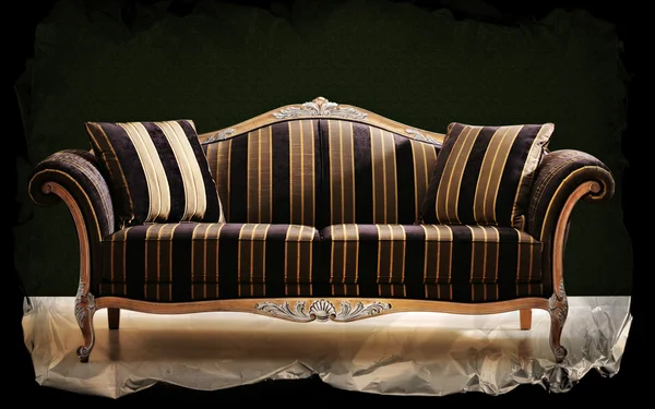 Винтажный диван — стоковое фото