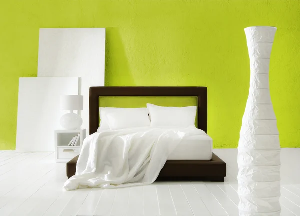 Minimalistische kleurrijke slaapkamer — Stockfoto