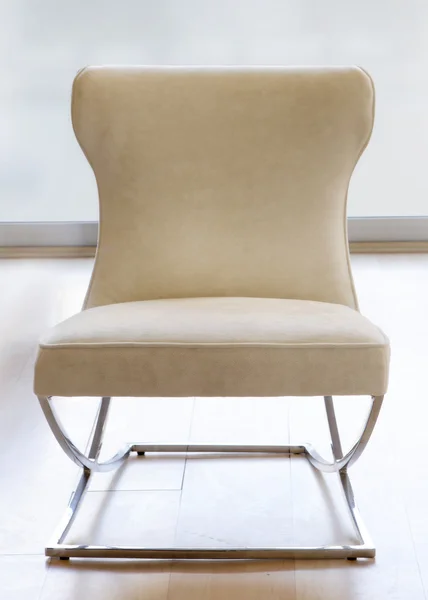 Moderner isolierter Stuhl — Stockfoto