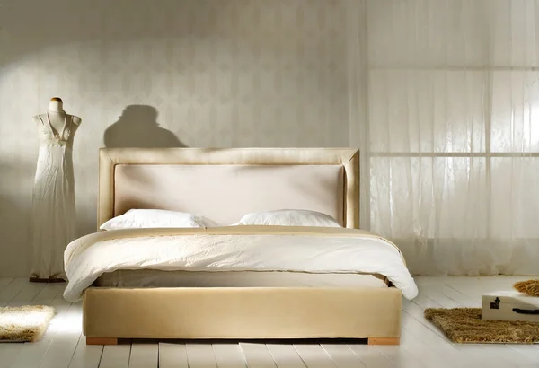 새로운 고전적인 침실 — 스톡 사진