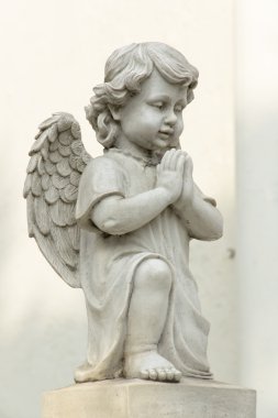Angel statue clipart