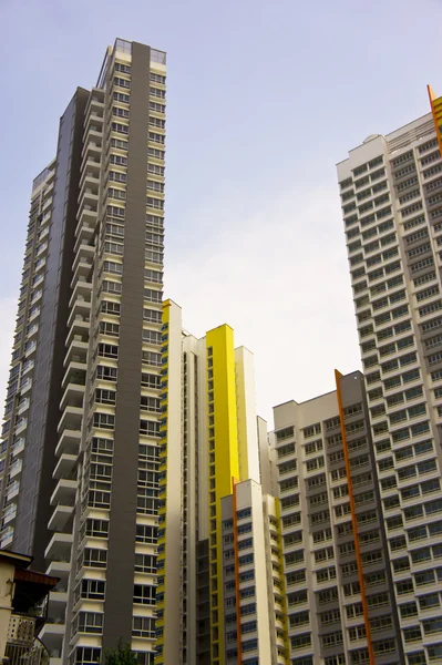 Coloridos edificios de apartamentos — Foto de Stock