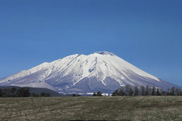 Mt.iwate ve mavi gökyüzü — Stok fotoğraf