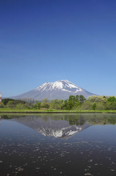 Mt.Iwate e paisagem pastoral — Fotografia de Stock