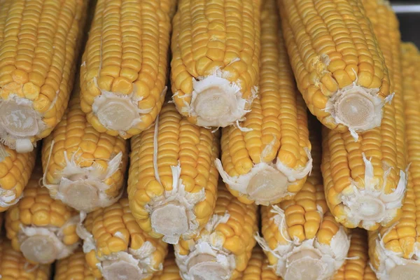 Hierve el maíz —  Fotos de Stock