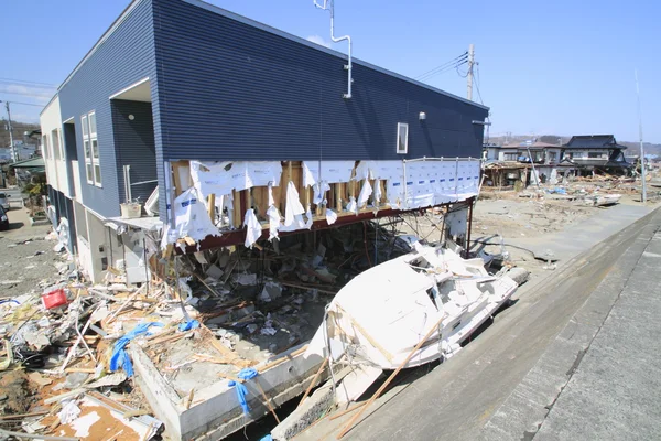 Le grand tremblement de terre dans l'Est du Japon — Photo