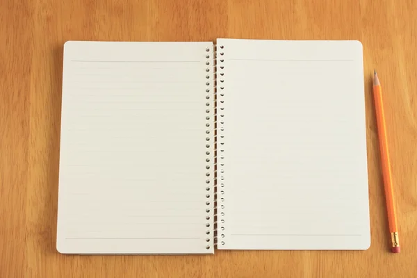 Cuaderno en blanco abierto — Foto de Stock