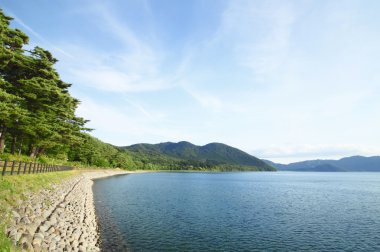 Yaz aylarında göl tazawa