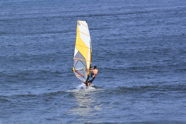 Windsurfing in Enoshima — Stock Photo, Image