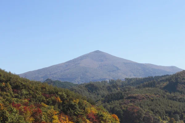 Colorful leaves and Mt.Himekami — Stock Photo, Image