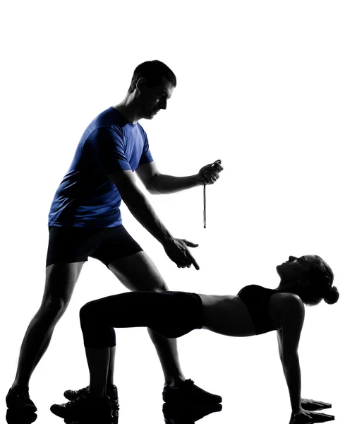 Para mężczyzna wykonując ćwiczenie — Zdjęcie stockowe