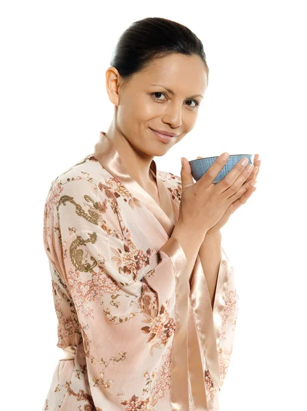 Beber chá quente bebida mulher asiática — Fotografia de Stock