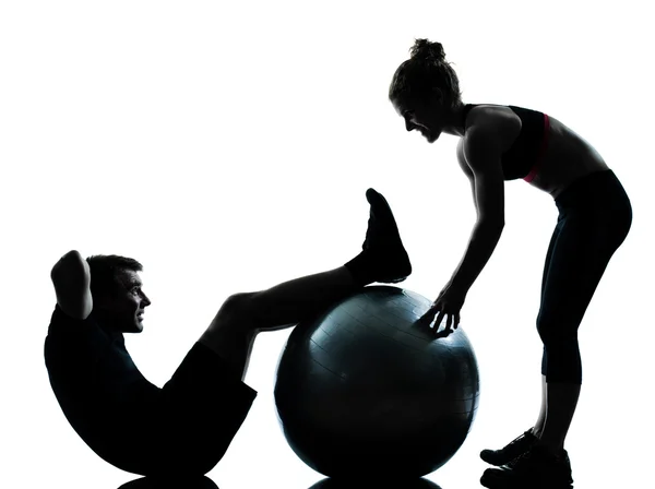 Een paar man vrouw uitoefening fitness training — Stockfoto